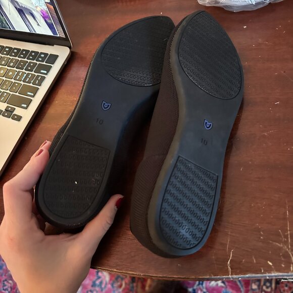 Black Rothy's 'The Point' Flats - Picture 2 of 3